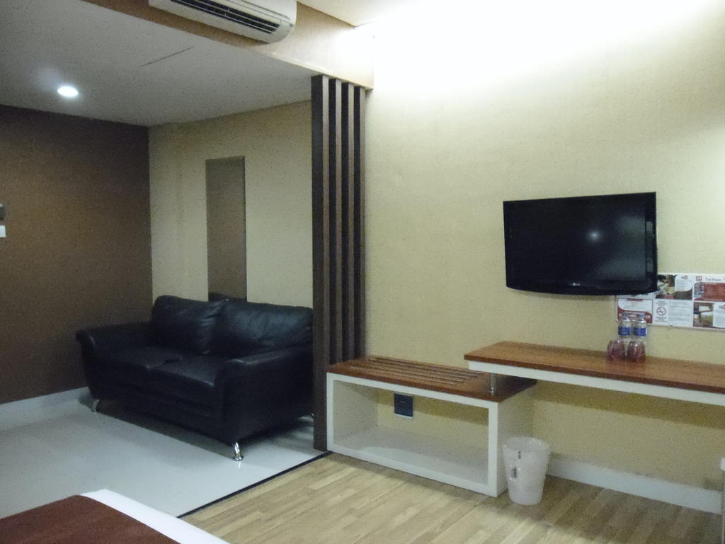 ซิตี้ฮับ โฮเต็ล แอด เกจายาน Hotel ยอกยาการ์ตา ห้อง รูปภาพ