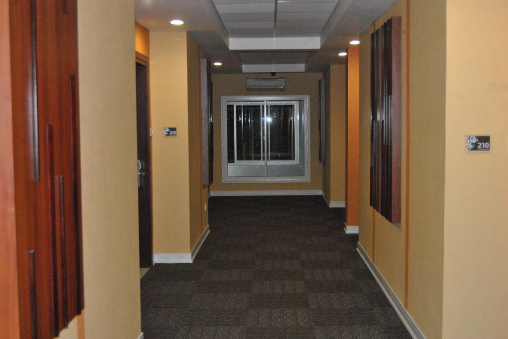 ซิตี้ฮับ โฮเต็ล แอด เกจายาน Hotel ยอกยาการ์ตา ภายนอก รูปภาพ