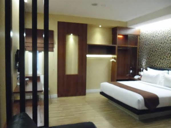 ซิตี้ฮับ โฮเต็ล แอด เกจายาน Hotel ยอกยาการ์ตา ภายนอก รูปภาพ