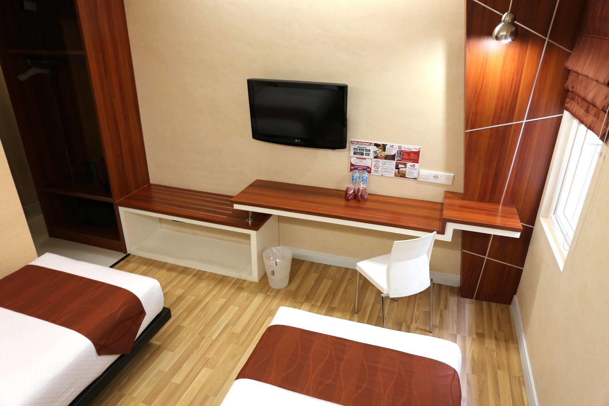 ซิตี้ฮับ โฮเต็ล แอด เกจายาน Hotel ยอกยาการ์ตา ภายนอก รูปภาพ