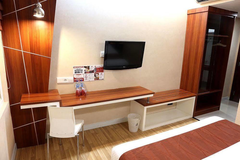 ซิตี้ฮับ โฮเต็ล แอด เกจายาน Hotel ยอกยาการ์ตา ภายนอก รูปภาพ